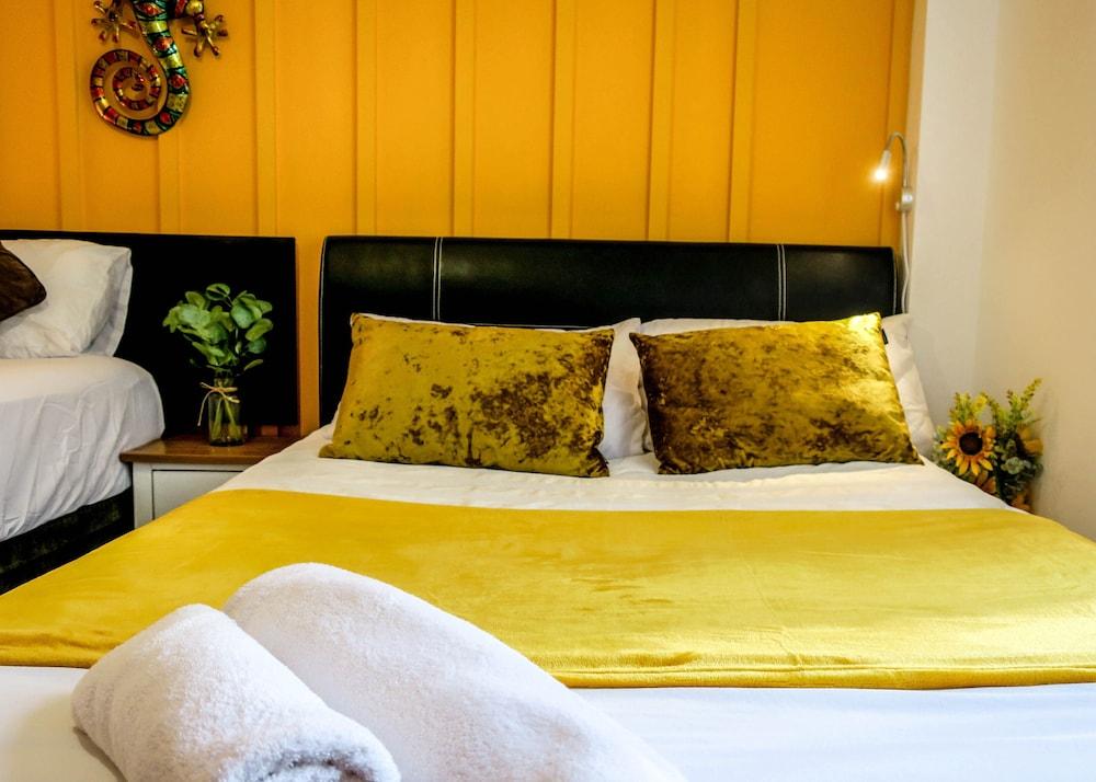 2 bed 2 bath apartment in City Centre