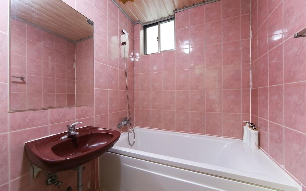 Busan Nampodong Chowon Park