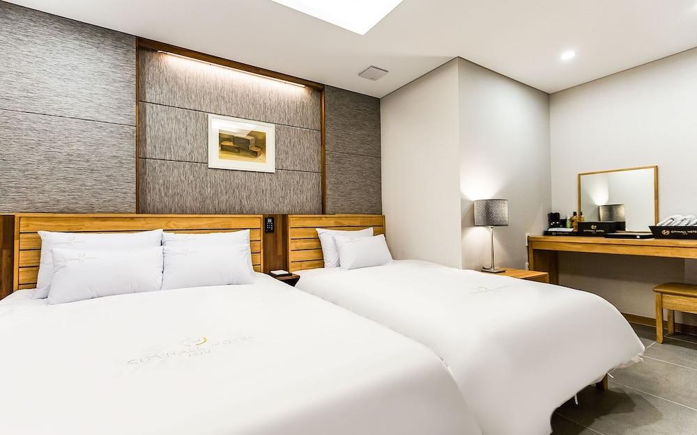 Jeju City Hall Hotel