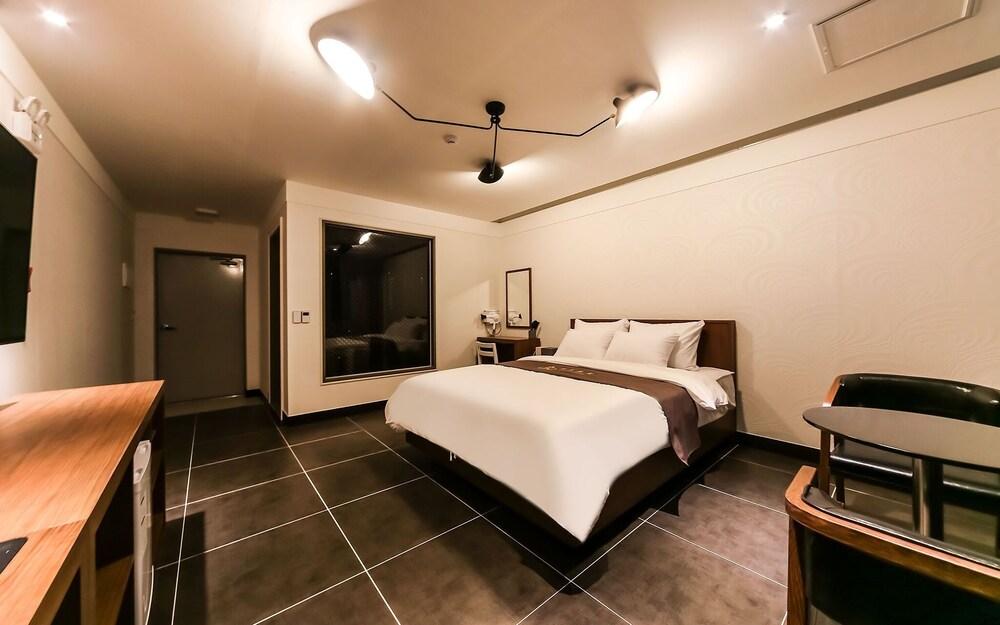 Daegu Dongseongro Ribe Hotel