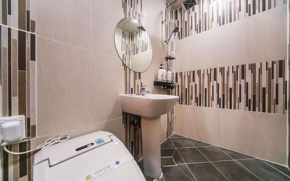 Eumseong Rich Self Check-in Motel