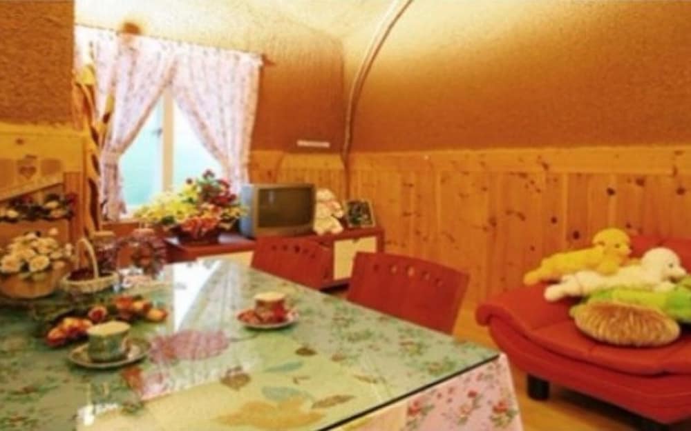 Pyeongchang Byeolbitsanyang Pension