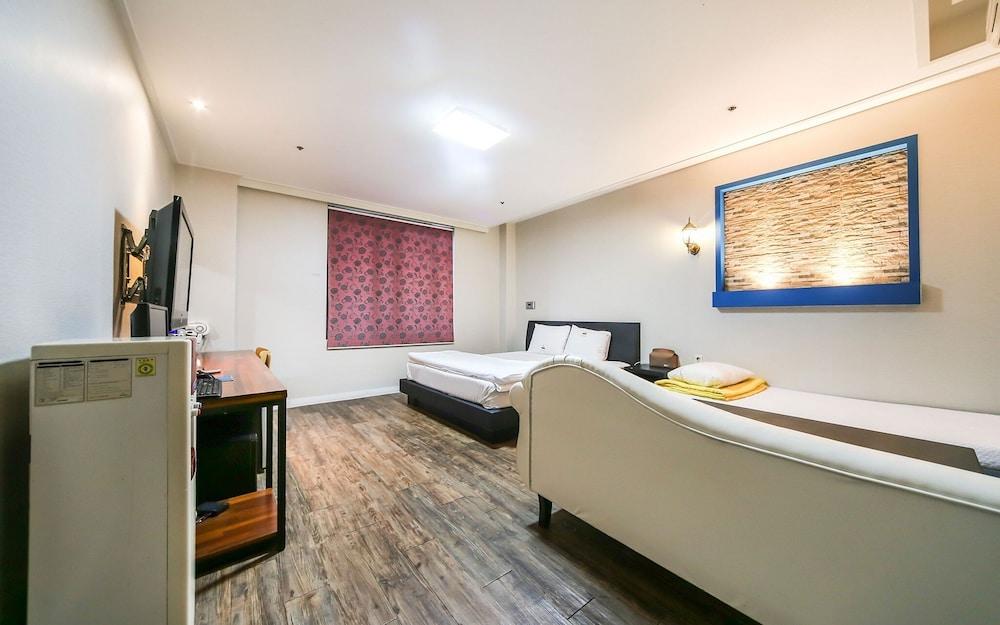 Daegu Dongdaegu Station IN THE Hotel