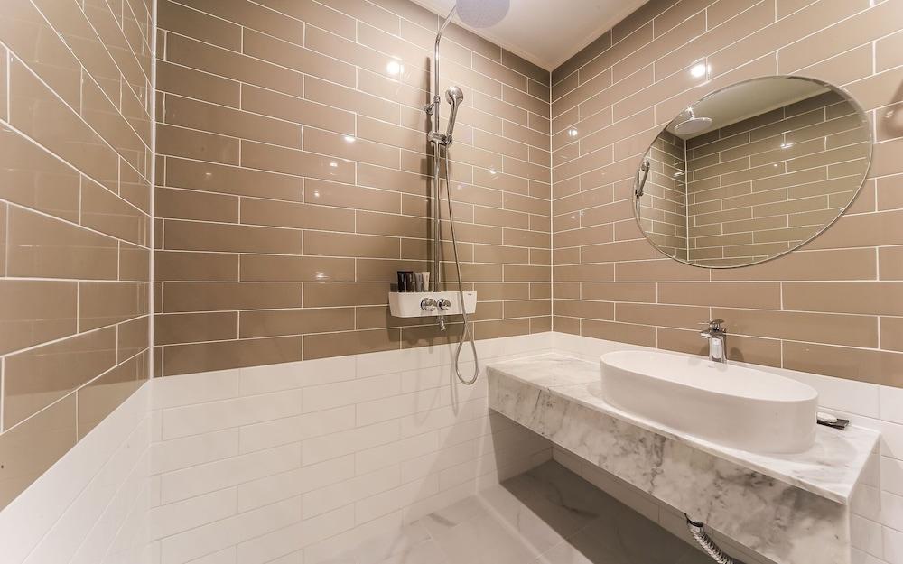 Busan Jeonggwan Hotel Seven Bricks