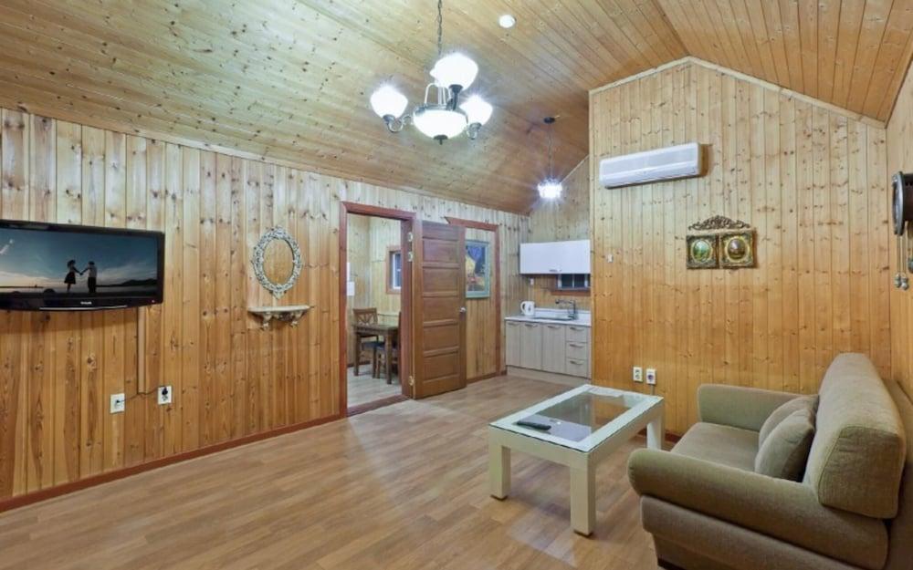 Ganghwado Gapbigocha Pension