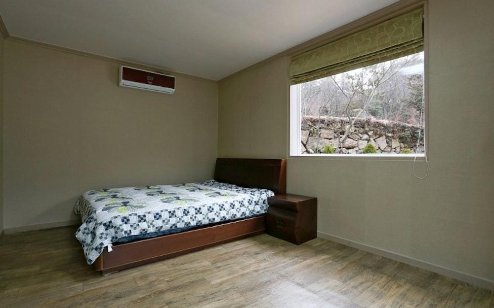 Namhae Geumsan Ianjae Pension