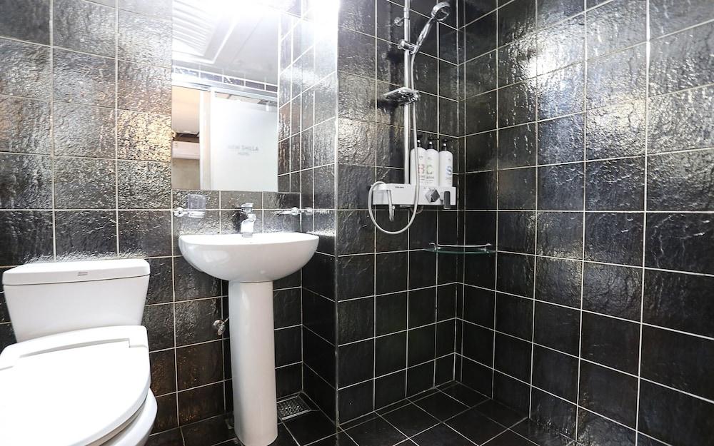 Yeongdeungpo New Silla