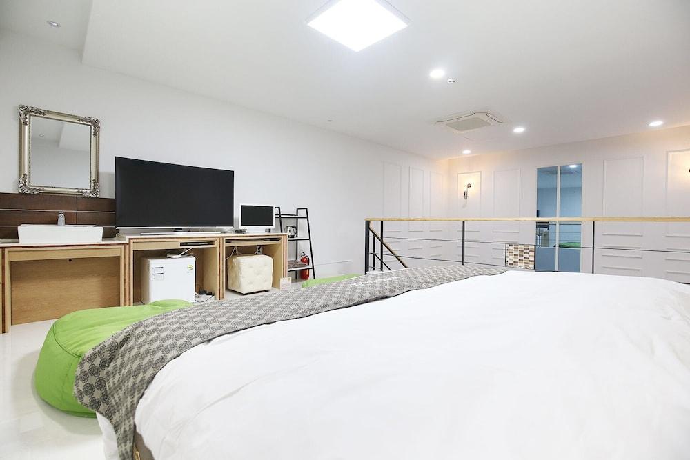 Jincheon Sun & Moon Motel