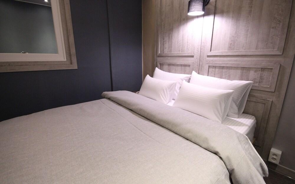 Gumi Indong Hotel Comma