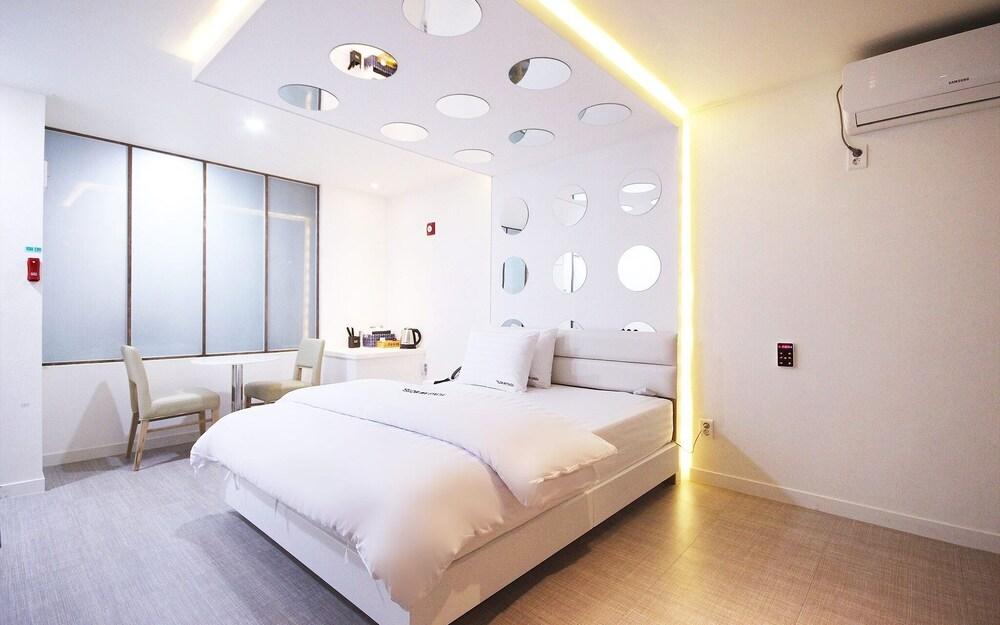 Cheongdo Car Self Check-in Motel