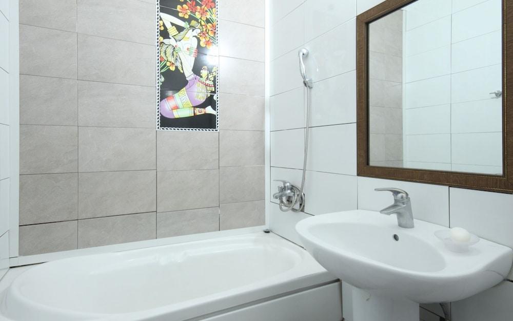 Changwon Bonggokdong Seven