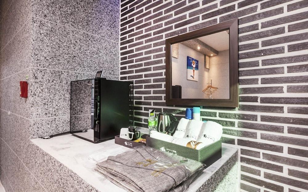 Anseong Yajasu Self Check-in Motel