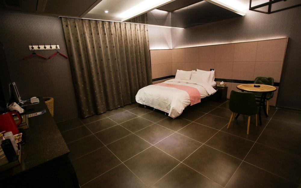 Yeoju Dubai Self Check-in Motel