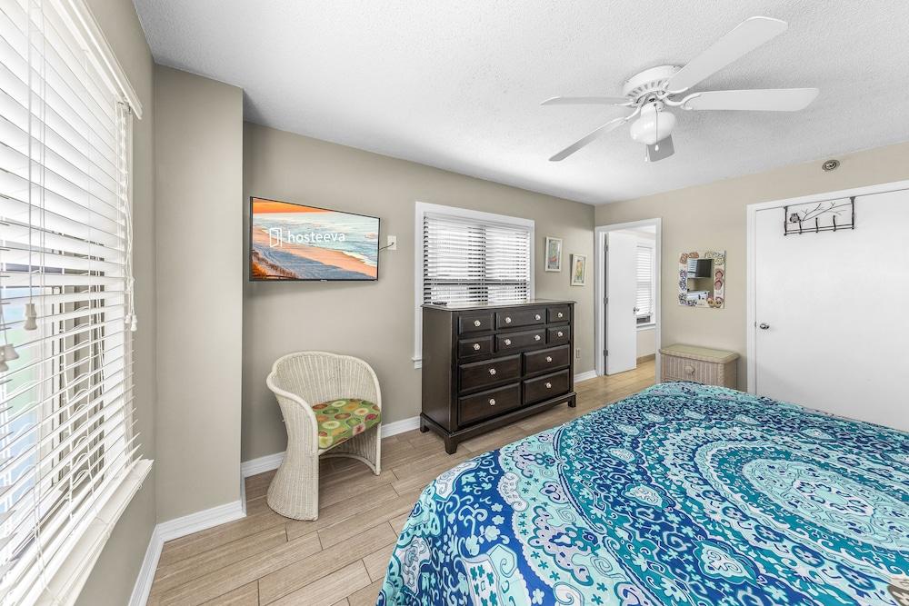 Harbor Place Condominiums by Hosteeva