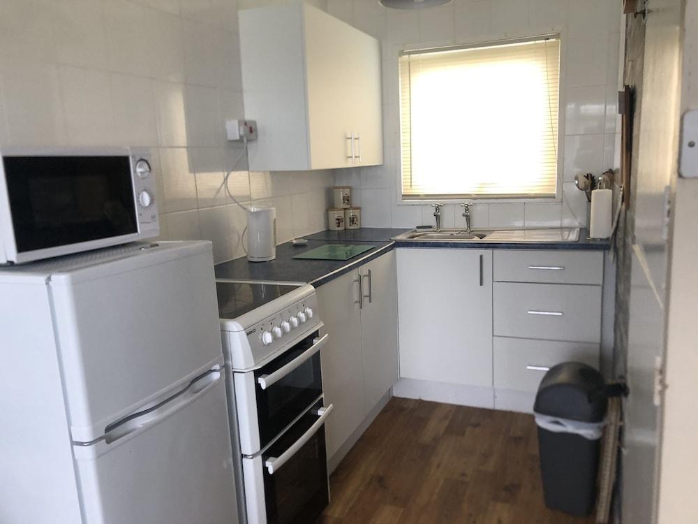 2 bed dog Friendly Chalet on Sunbeach Scratby