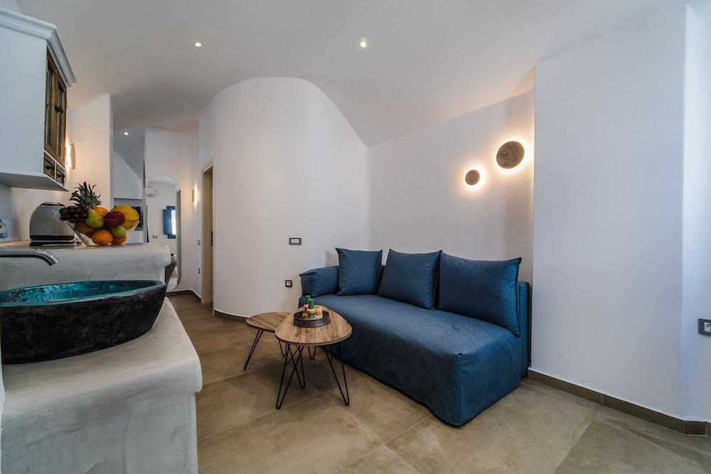 Aegean Blue Luxury Suites