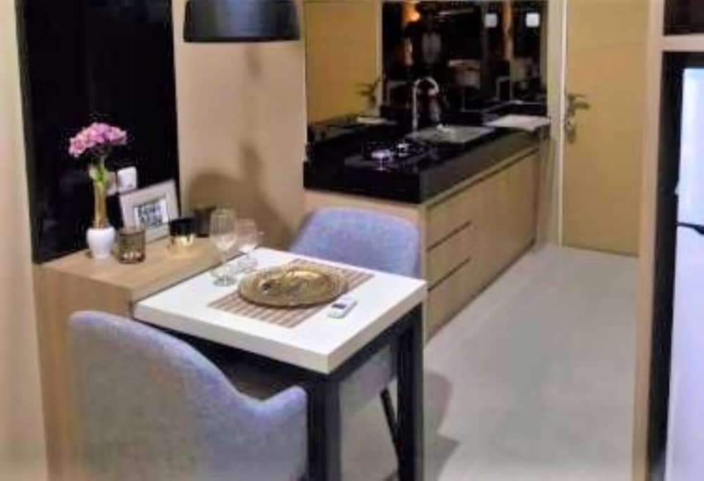 New Apartment Bale Hinggil by Eric