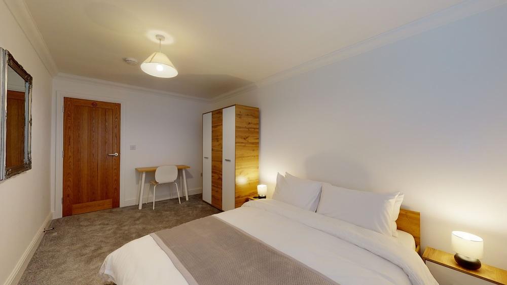 Bridge Apartments by Karah Suites