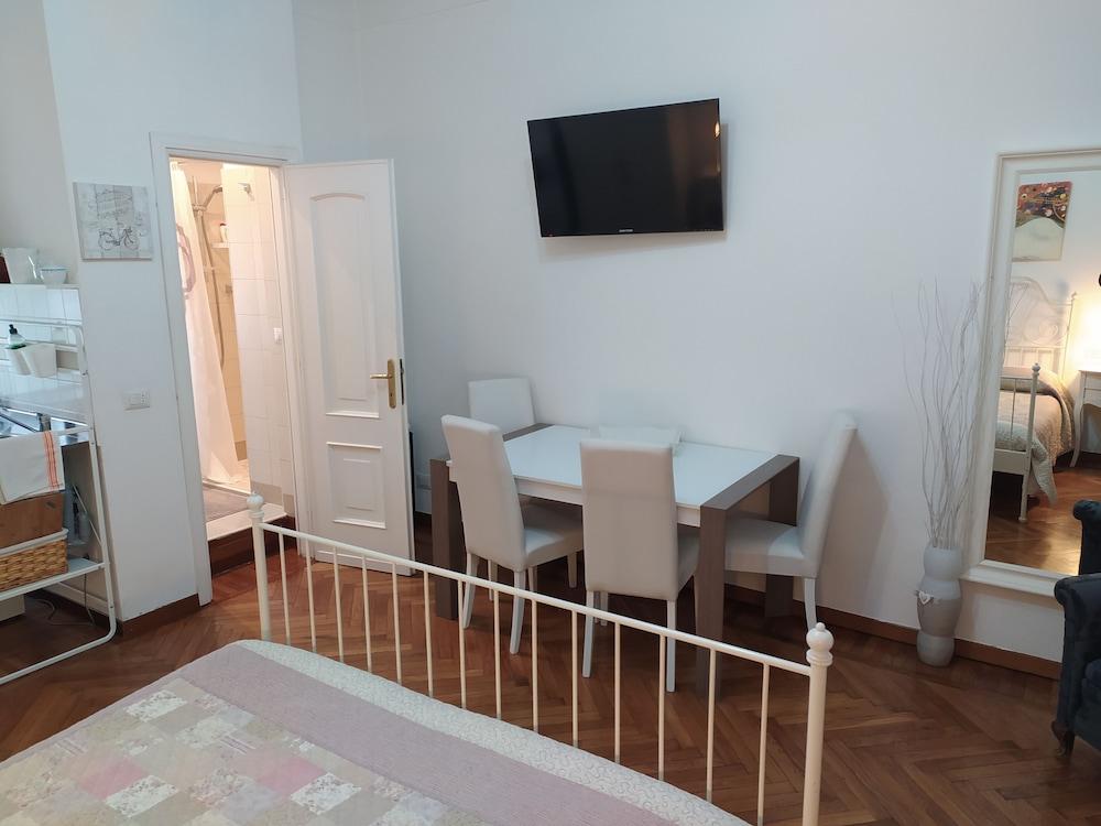 Al 171 Suite Studio 1p-3p