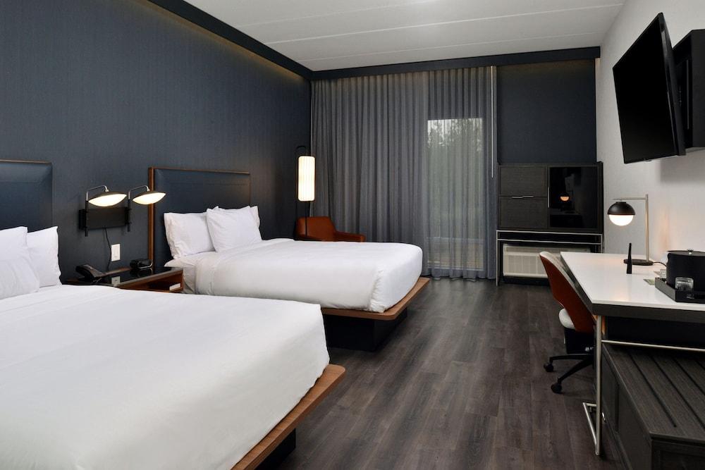 Courtyard by Marriott Raleigh Cary Crossroads