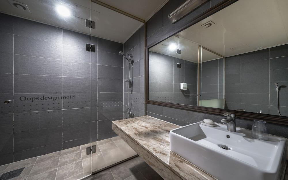 Busan Sasang Mr Brick Hotel