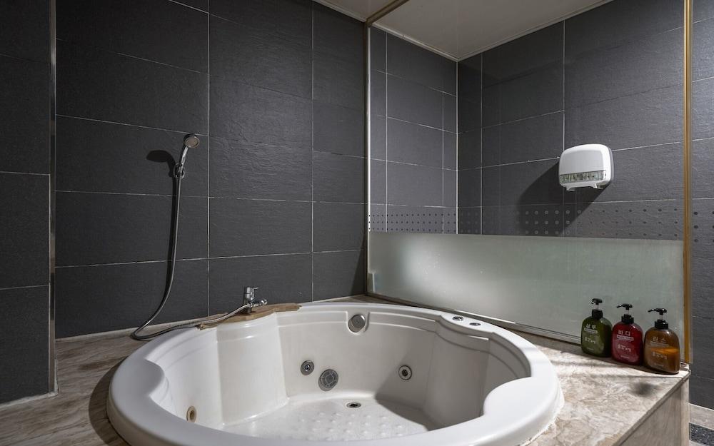 Busan Sasang Mr Brick Hotel