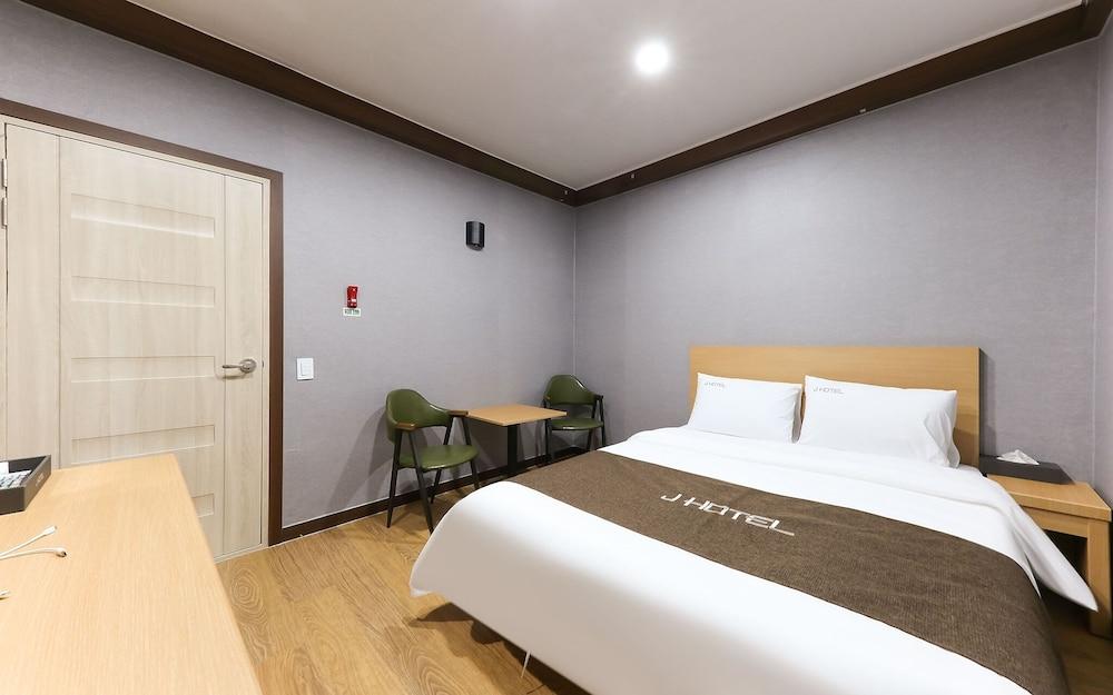 Cheonan Seongjeong J Hotel
