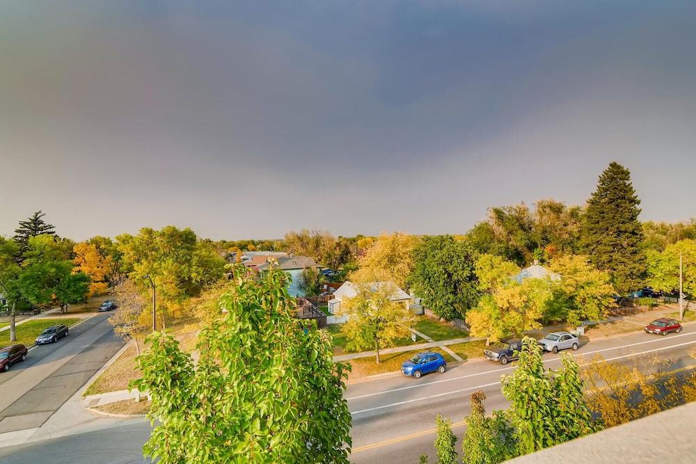 Old Town Loft Oasis with Amazing Rooftop Deck!