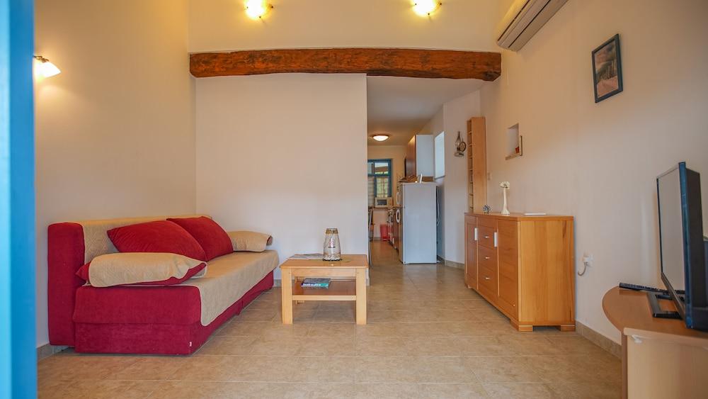 Holiday Home Grimalda