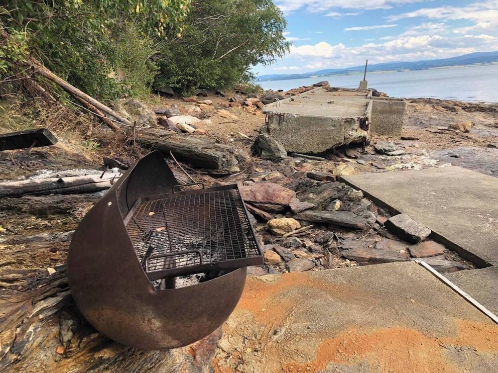 Beautiful 3 Bed Cottage in Ytteroy, With Seaview