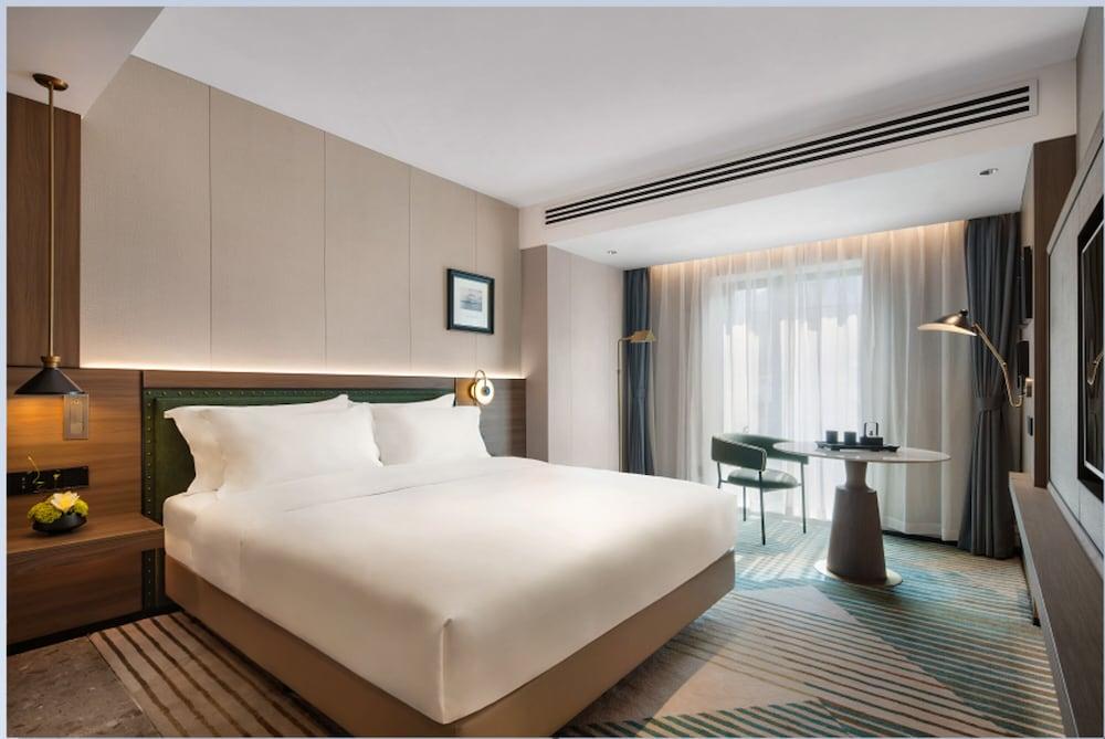 Aden Select Shenzhen Taizi