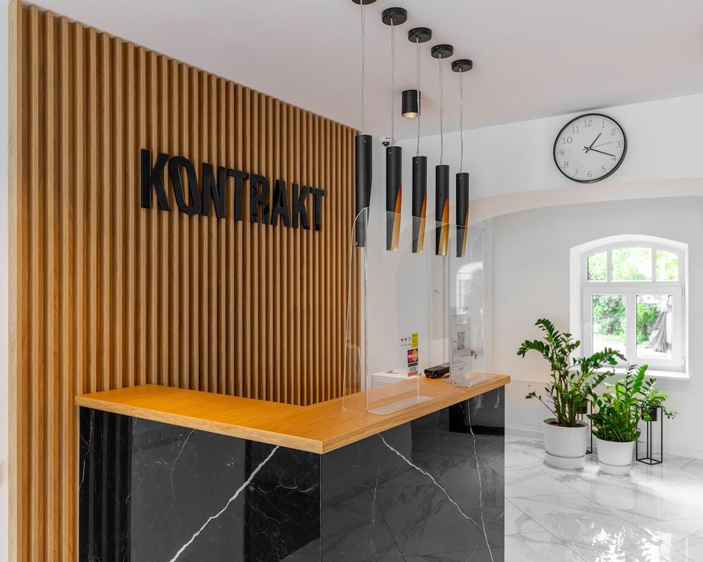 KONTRAKT Boutique Hotel