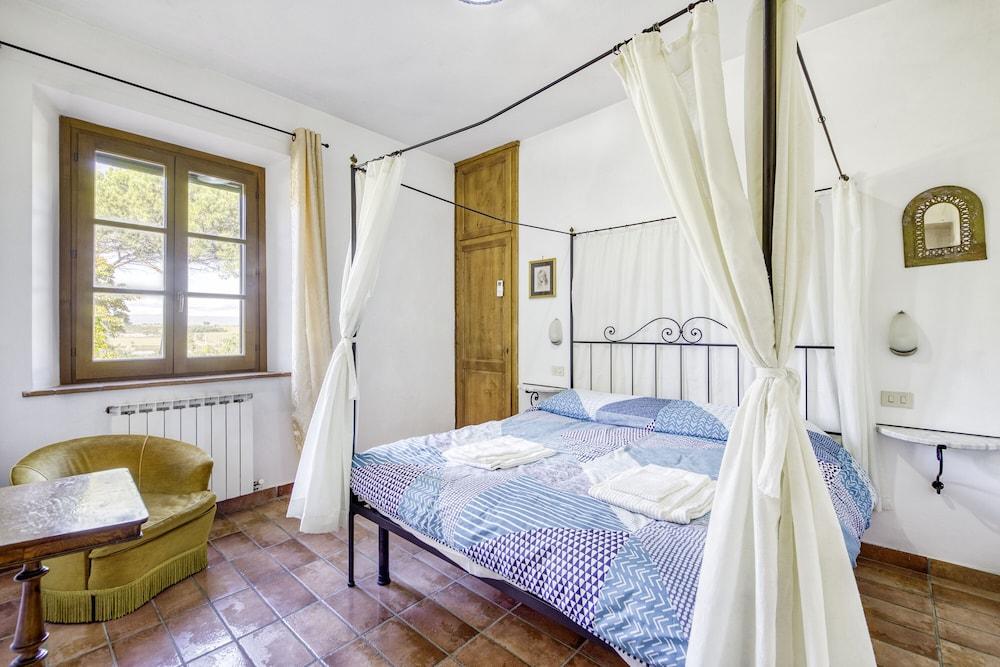 Olive apt With Shared Pool