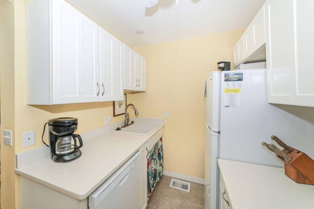 Island Dreams Sunset Suite #3