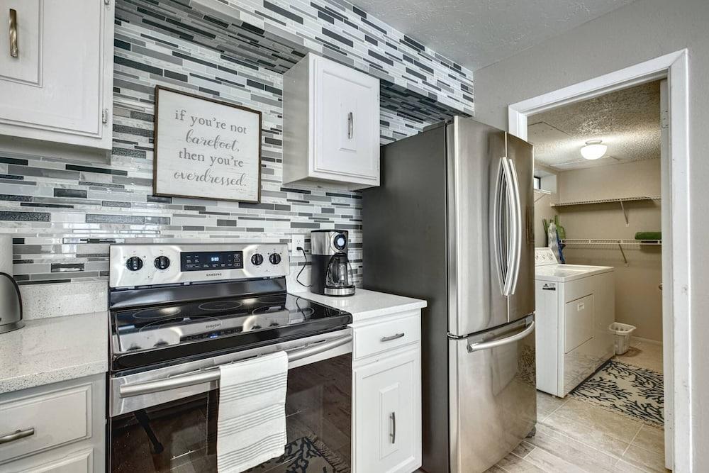 Bay Oaks C Second Floor