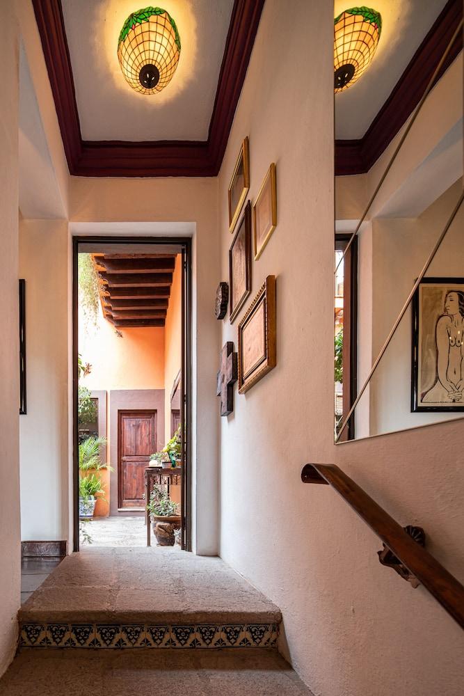 HOLT - Casa Parque Juárez