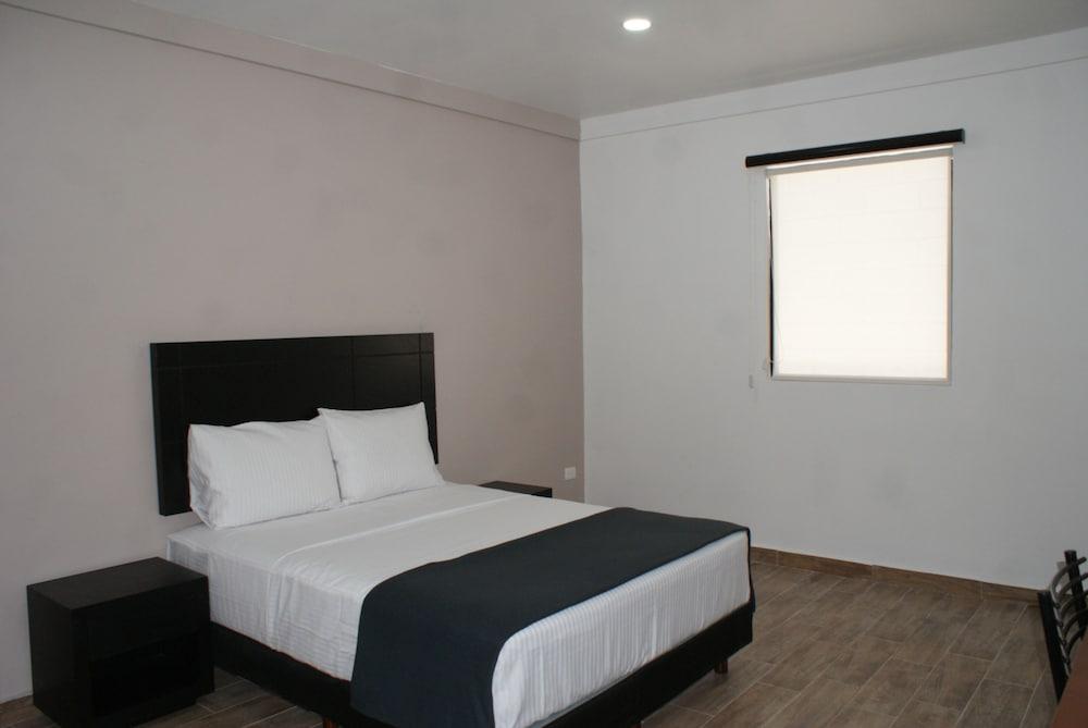 Hotel Capital Frontera