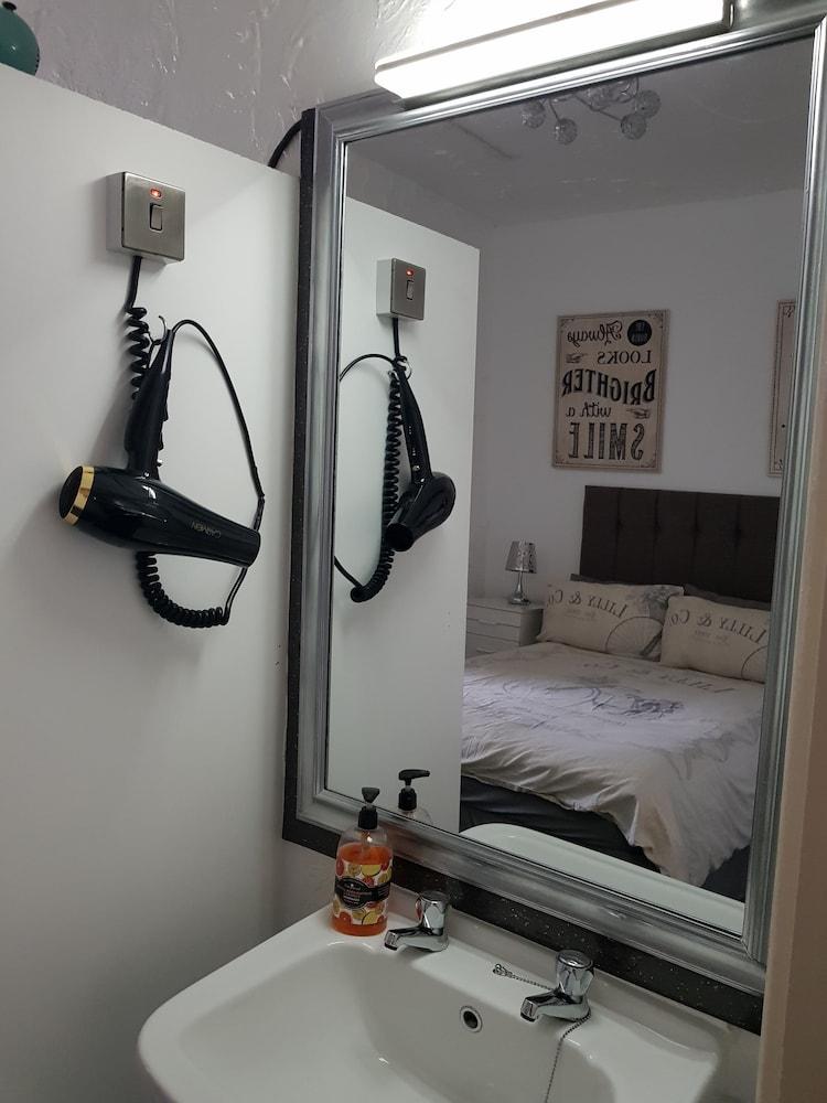 6 Person - 1 - Bed Apartment in Blackpool