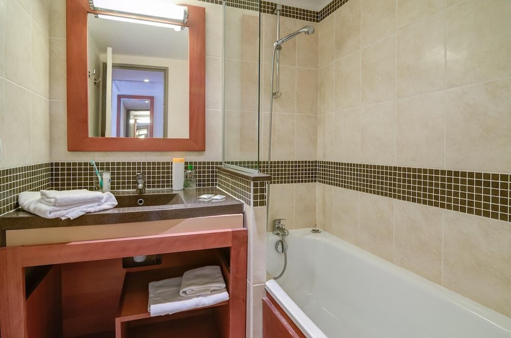 SOWELL FAMILY Le Vallon