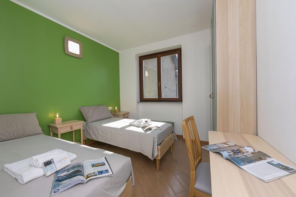 Lesa Country With Pool