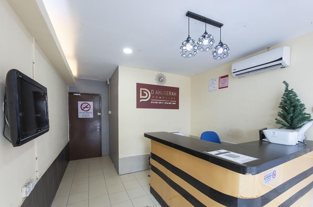 OYO 90254 D Anugerah Hotel