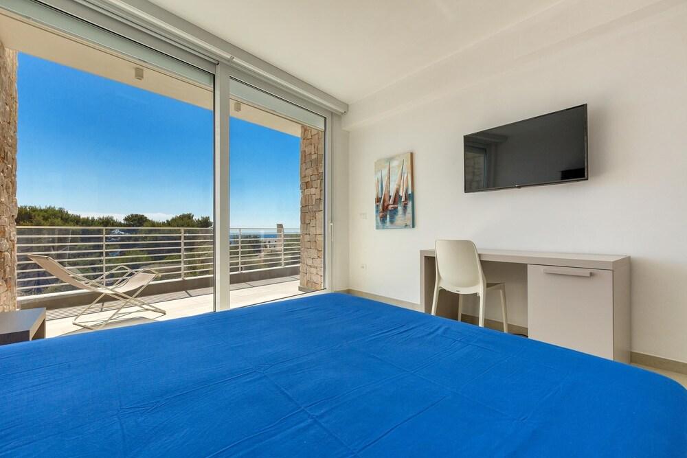 1934 Villa Punta Ristola