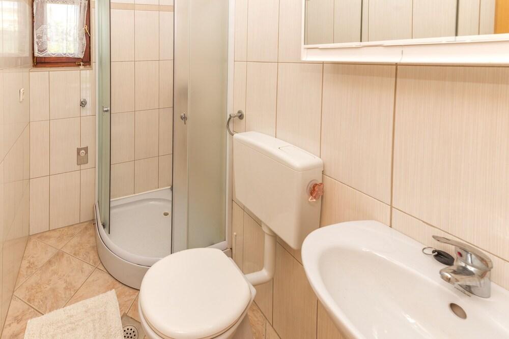 Orange Apartment Sea View