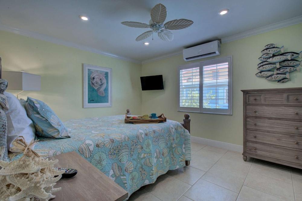 Lulu's Key House Green 1/1 Upstairs