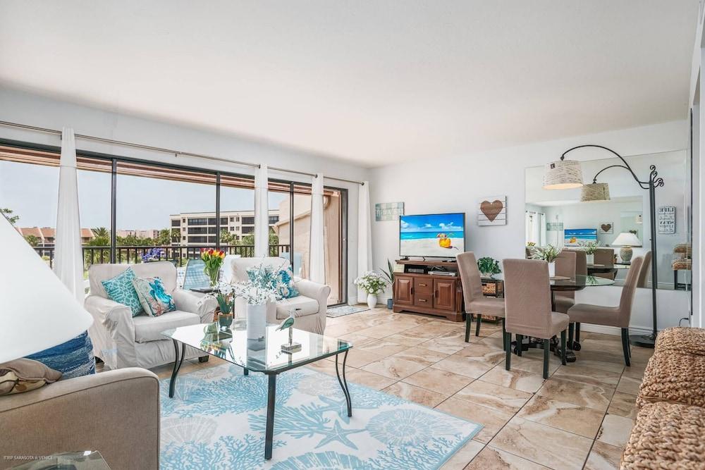 Midnight Cove II Bldg 6, 3rd Fl