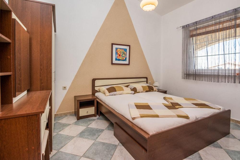 Seaview Apartment Varga 2