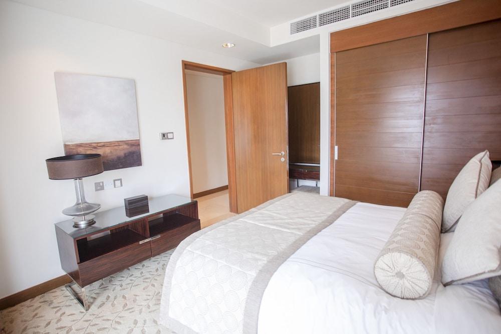 Ultimate Luxury at Fashion Avenue Dubai Mall Residences