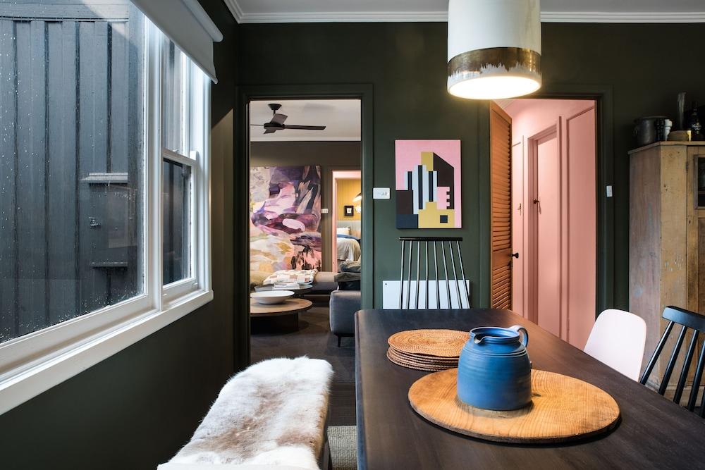 Hart Lane Beaux Haus