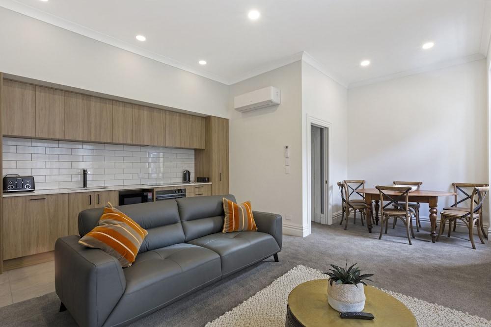 Character on Stuart St