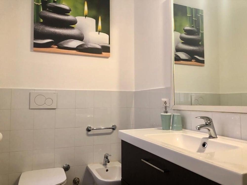 Rihanna Sweet Apartment